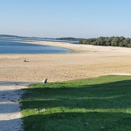 La Villa Du Lac A Mesnil Saint Pere Ngoại thất bức ảnh